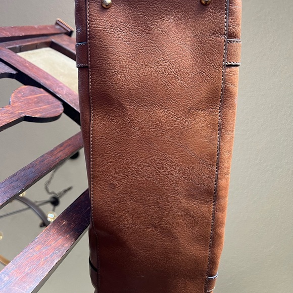 Calfskin Marc Jacobs Handbag in Stone - Picture 7 of 7